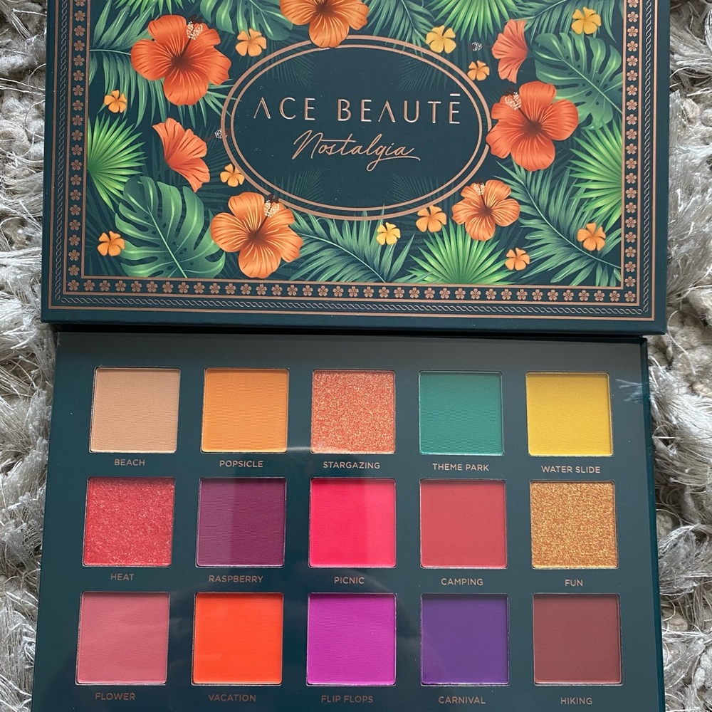 Ace Beaute Nostagia- Eye Shadow Palette